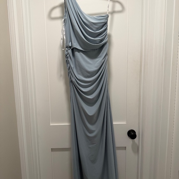 David Bridal Bridesmaid One Shoulder - Picture 3 of 3